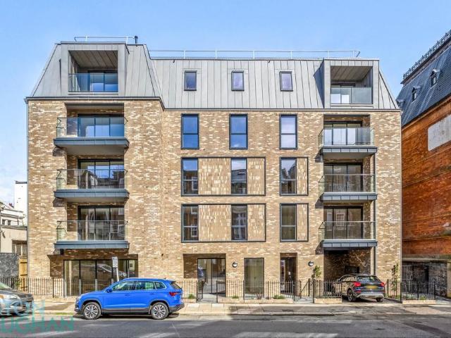 Flat for sale in Brunswick