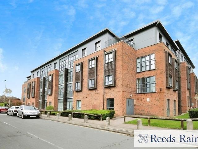 Flat for sale in Eccles, Salford