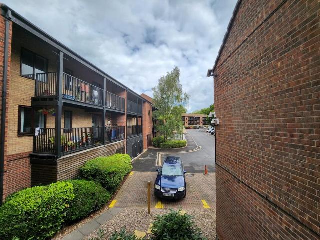 Flat for sale in Haddon, East Midlands