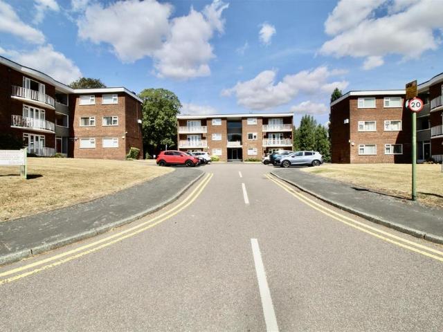 Flat for sale in Castle Bromwich, West Midlands