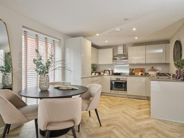 Flat for sale in Waterside Park, Southampton