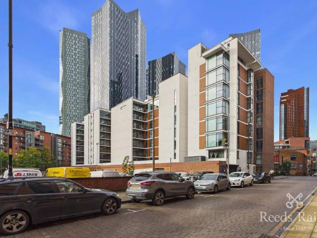 Flat for sale in First Street, Manchester