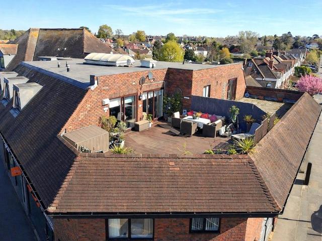 Flat for sale in Blackhills, Surrey