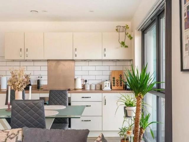 Flat for sale in St Ann's, Haddon