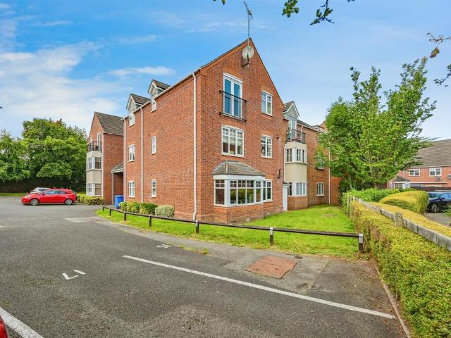 Flat for sale in Lichfield, Boley Park