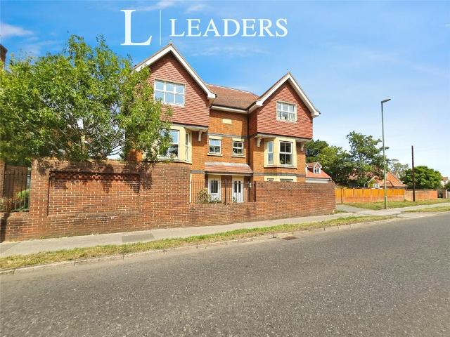 Flat for sale in Fareham, Hampshire