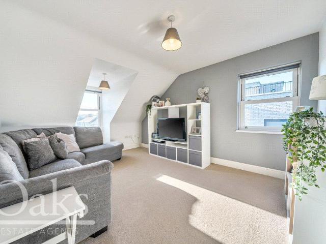 Flat for sale in London Borough of Croydon, Isle Of Man