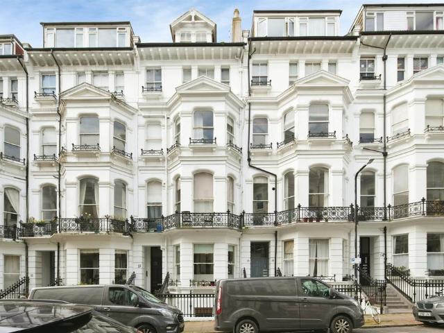 Flat for sale in Brunswick, Brighton & Hove