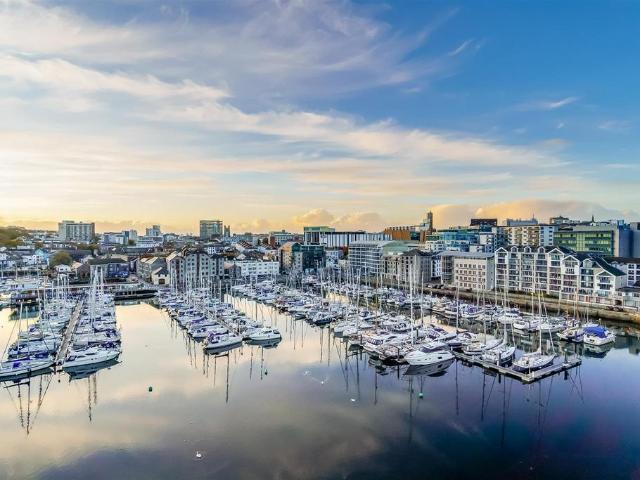 Flat for sale in Barbican, Mount Wise