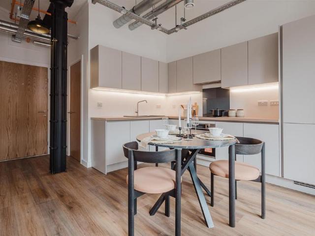 Flat for sale in Georgia, Greater Manchester