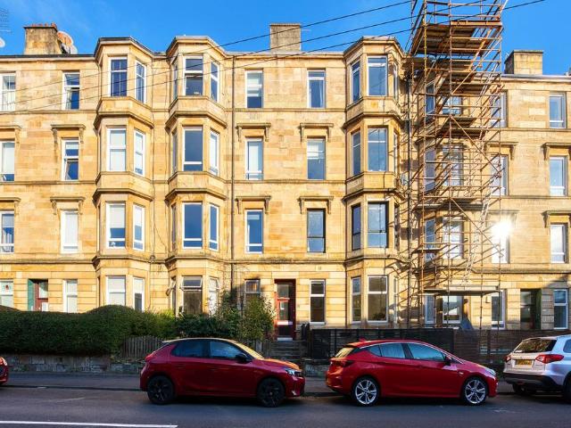 Flat for sale in The Drives, Glasgow