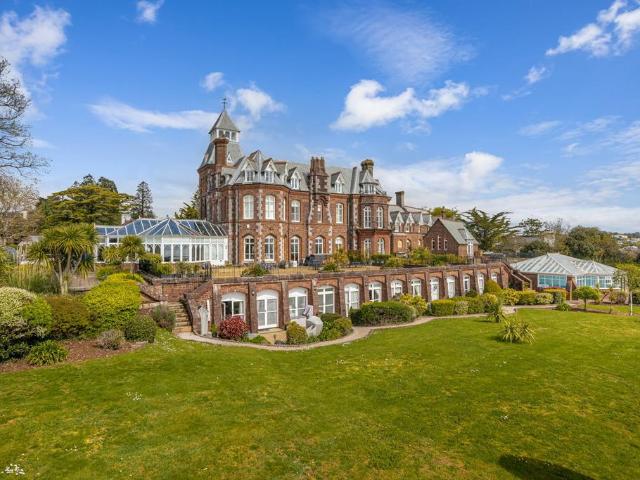 Flat for sale in Chelston, Torquay
