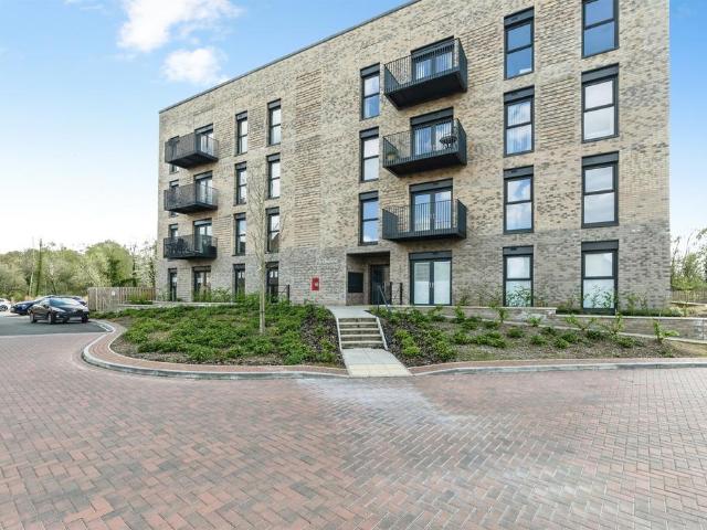 Flat for sale in Selby