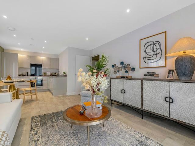 Flat for sale in Coldean, Stanmer