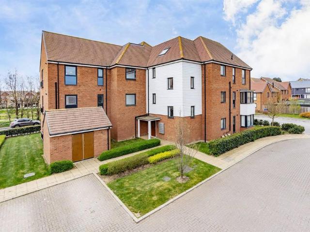 Flat for sale in Tylman Place, Oad Street