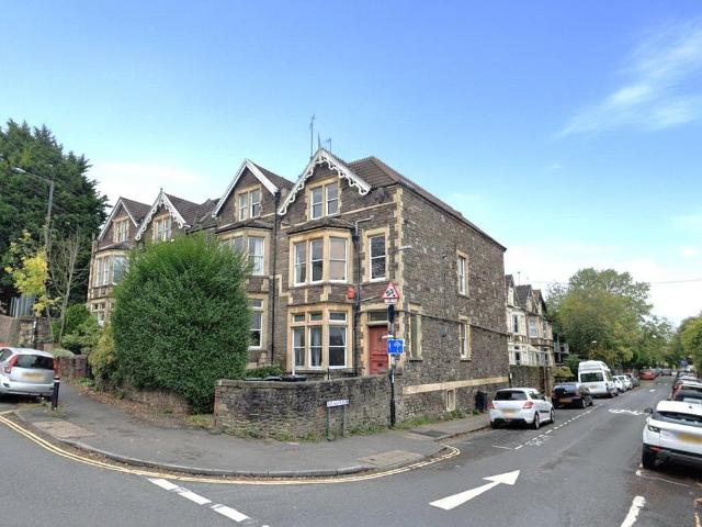 Flat for sale in Tyndall's Park, Feckenham