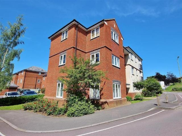 Flat for sale in Dromore, Oxfordshire