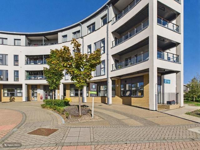 Flat for sale in St. Marys Island, Gillingham