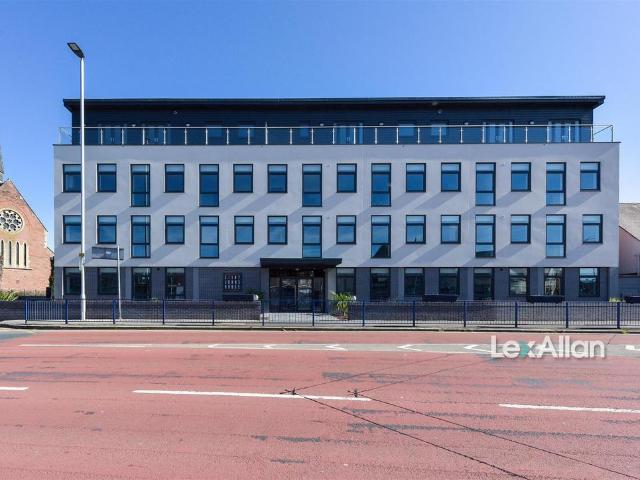 Flat for sale in Stourbridge, West Midlands