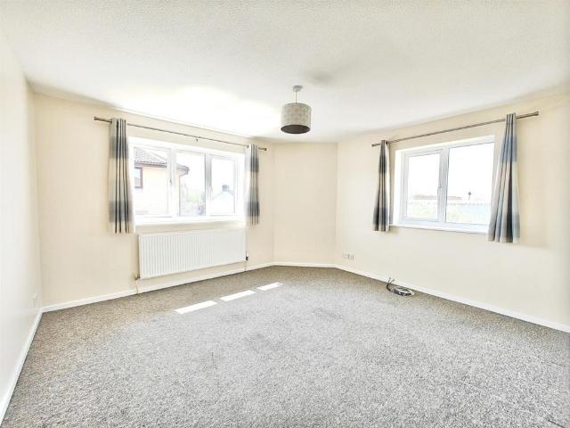 Flat for sale in Nailsea, North Somerset