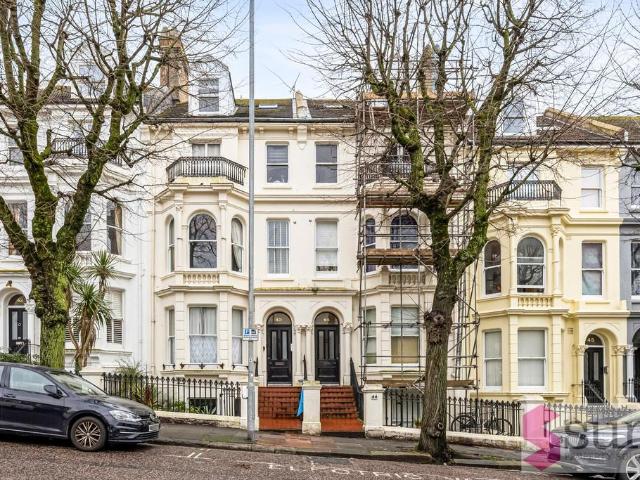 Flat for sale in Queen's Park, Brighton & Hove