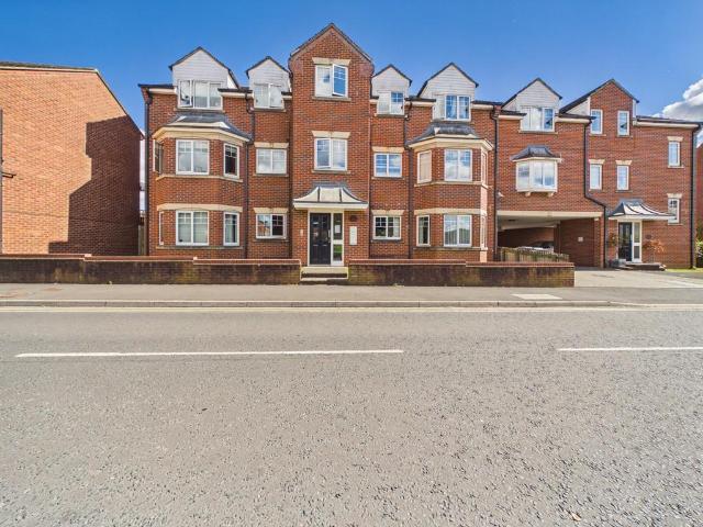 Flat for sale in Northallerton, North Yorkshire
