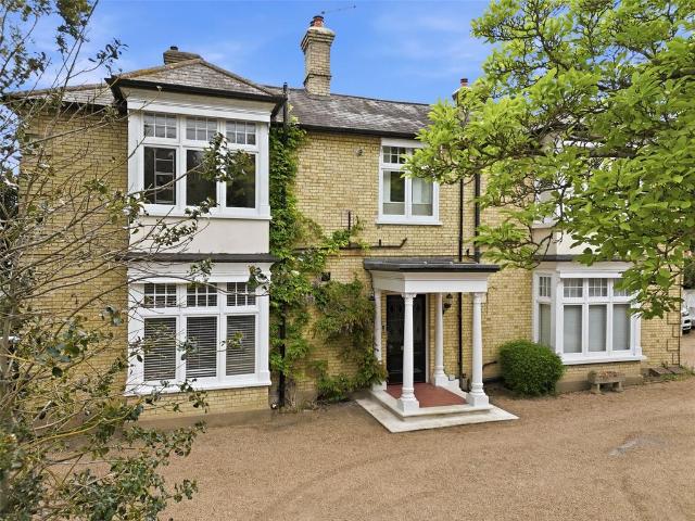 Flat for sale in Harlow, Essex
