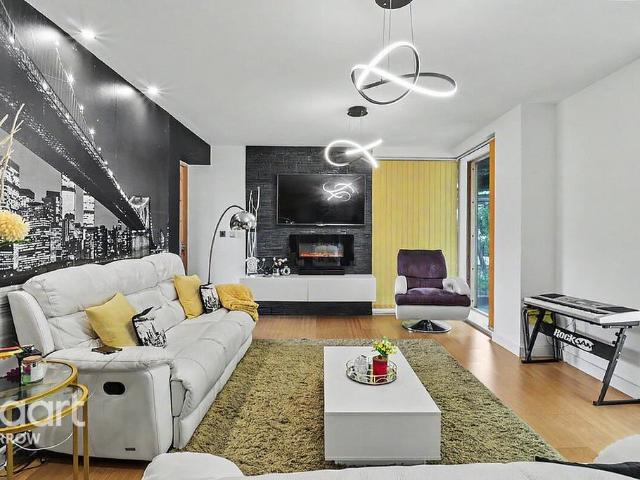 Flat for sale in Little Stanmore, Greater London