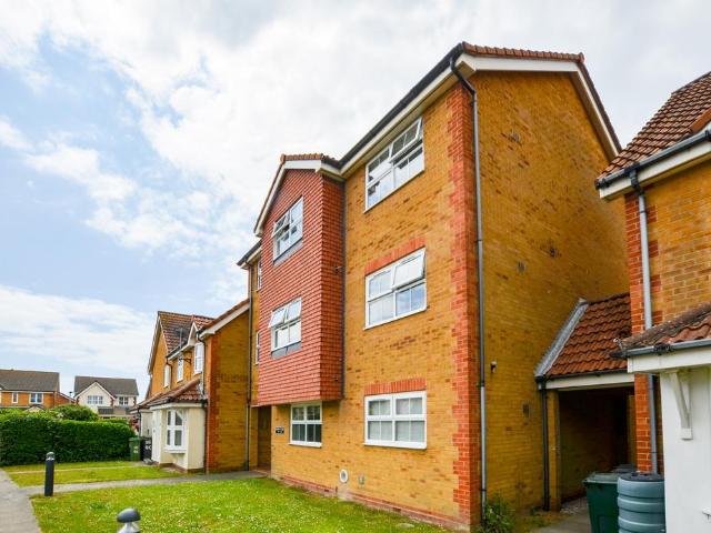 Flat for sale in Sovereign Harbour, Eastbourne