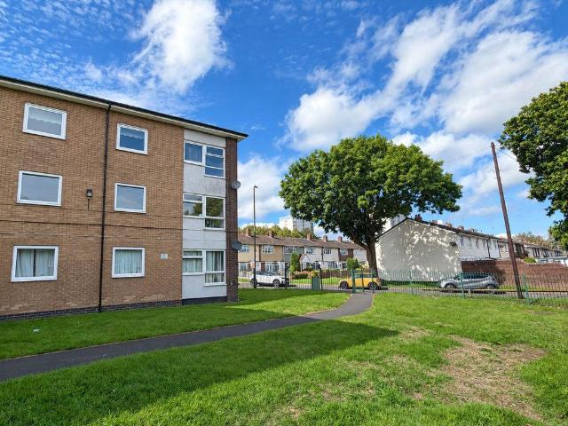 Flat for sale in Bloxwich, Walsall