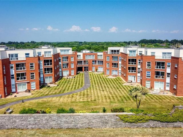 Flat for sale in Milford-on-Sea, Ashurst Bridge