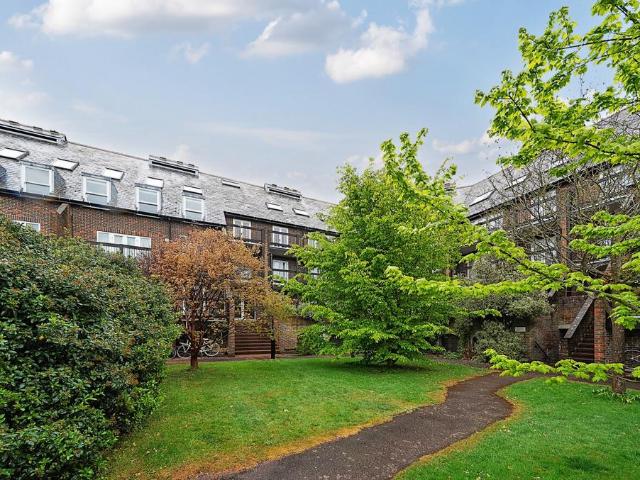 Flat for sale in St Ebbes, The Slade