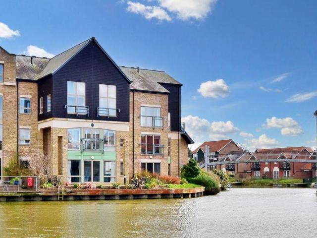 Flat for sale in Burton Waters, Ingleby