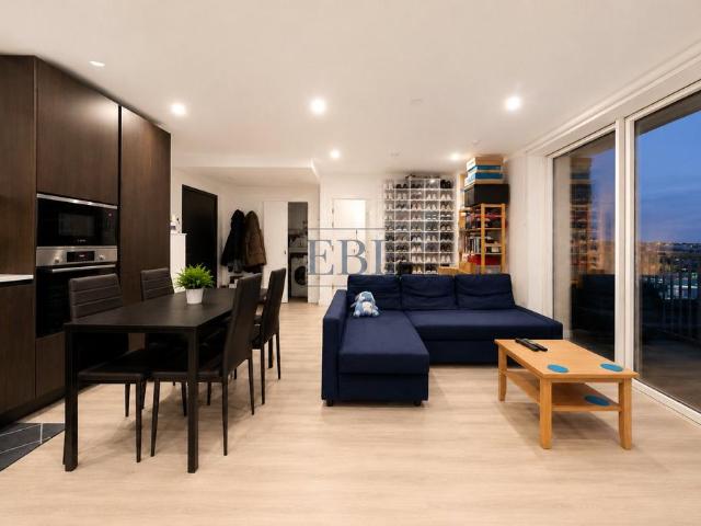 Flat for sale in London Borough of Ealing, Park Royal