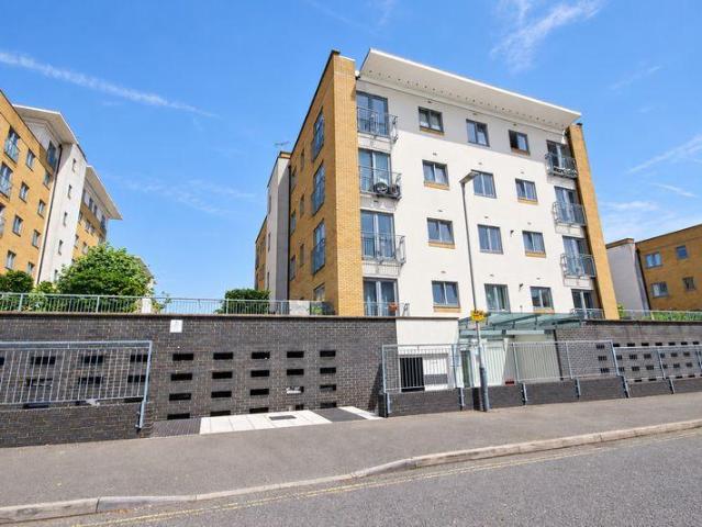Flat for sale in Grand Union Village, Greater London