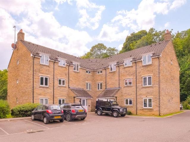 Flat for sale in Bailiff Bridge, West Yorkshire