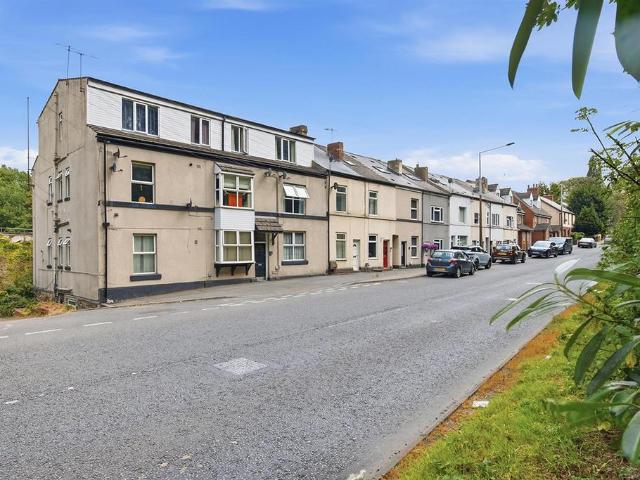 Flat for sale in Brackenfield, East Midlands