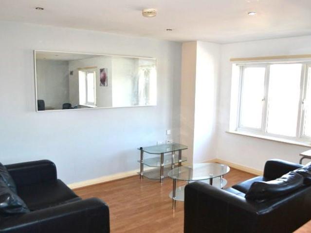 Flat for sale in Salford, Greater Manchester