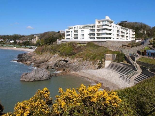 Flat for sale in Rotherslade, Newton