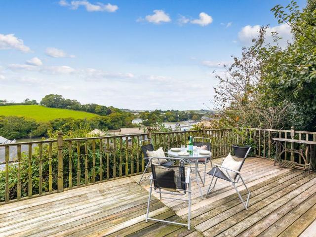 Flat for sale in Strode, Devon