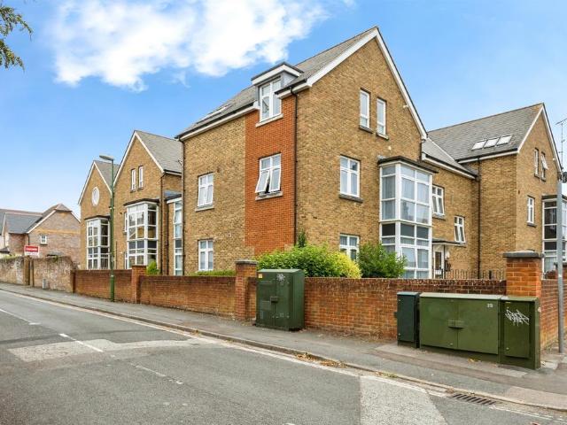 Flat for sale in New Town, Horsham