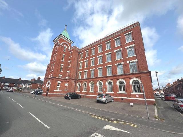Flat for sale in Kingsley Moor, Staffordshire