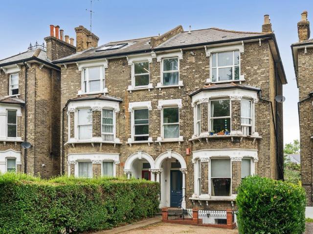 Flat for sale in East Greenwich, Greater London