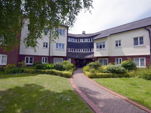 Flat for sale in Sandpits