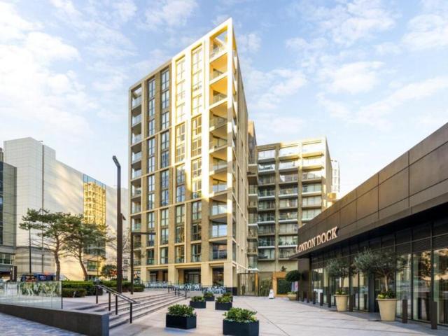 Flat for sale in St. George in the East, Wapping