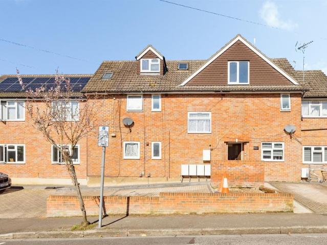 Flat for sale in Holywell Estate, North Watford