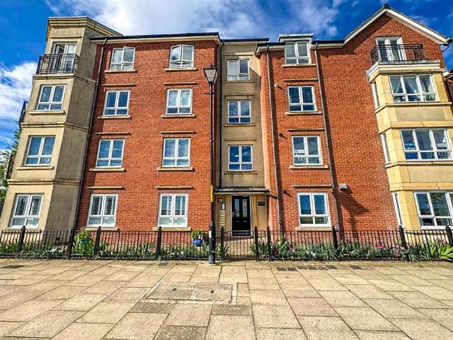 Flat for sale in Westoe, South Shields