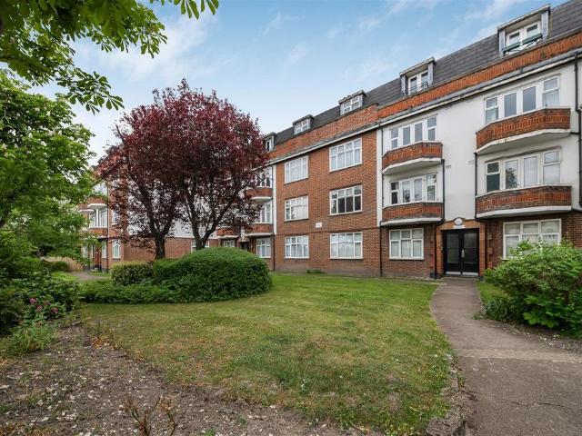 Flat for sale in The Wrythe, Greater London
