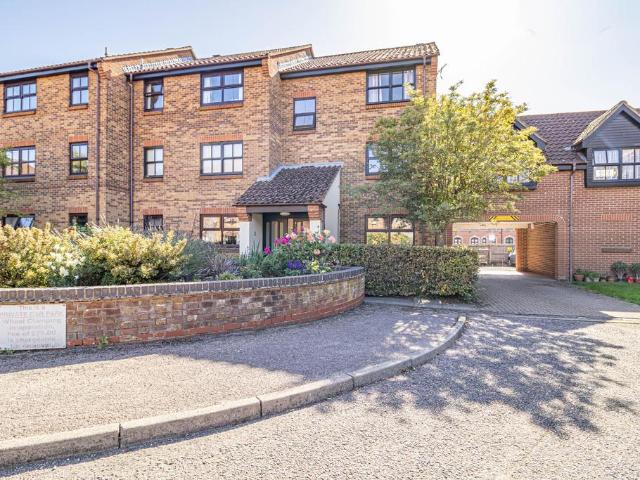 Flat for sale in King's Lynn, King's Lynn and West Norfolk