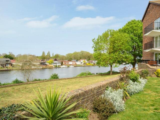 Flat for sale in Blackhills, Isle Of Man